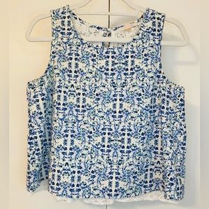 DONATED Skies are Blue Sleeveless 2 layer top. Lace and solid with pattern EUC